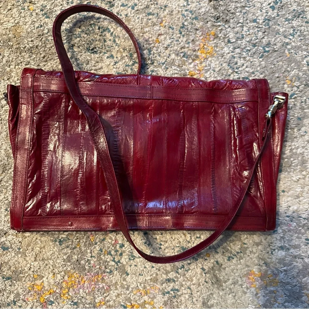 VINTAGE Eel Skin Shoulder Bag Burgundy Red 1980s Purse Handbag - Picture 8 of 8